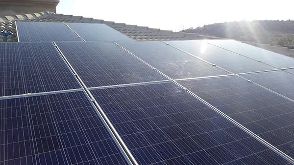 Instalação de sistema solar fotovoltaico de 6,6 kWp em Atibaia